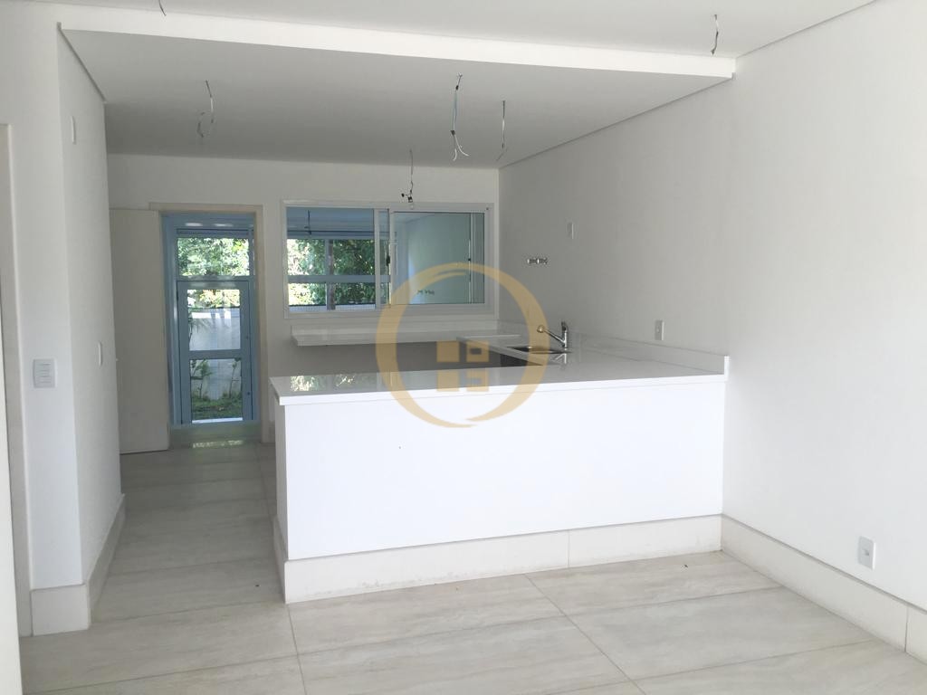 Casa em alvenaria GUARUJÁ - SP