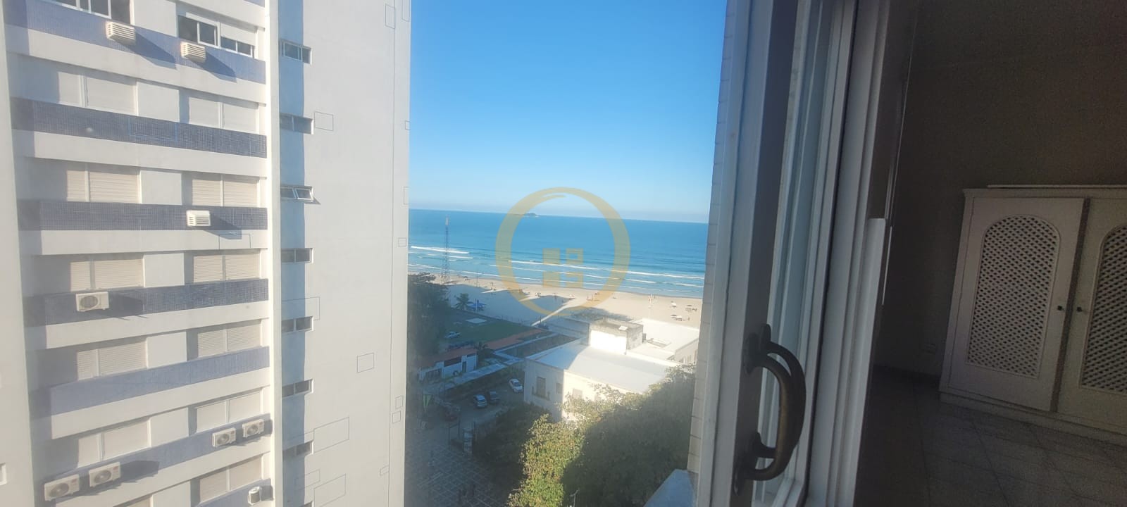 Apartamento Frente ao Mar-3-dormitorios-Pitangueiras