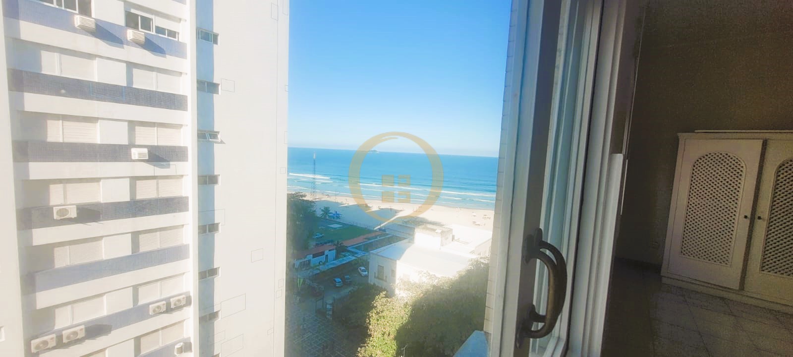 Apartamento Frente ao Mar-3-dormitorios-Pitangueiras