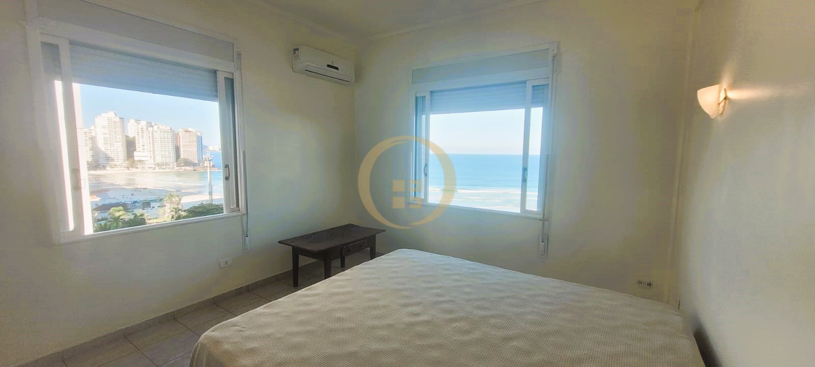 Apartamento Frente ao Mar-3-dormitorios-Pitangueiras