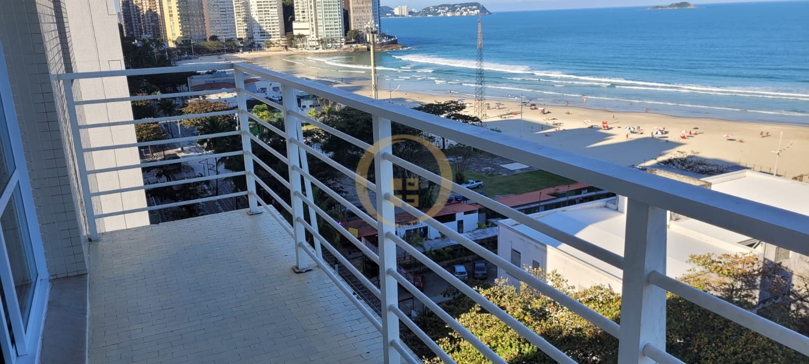 Apartamento Frente ao Mar-3-dormitorios-Pitangueiras