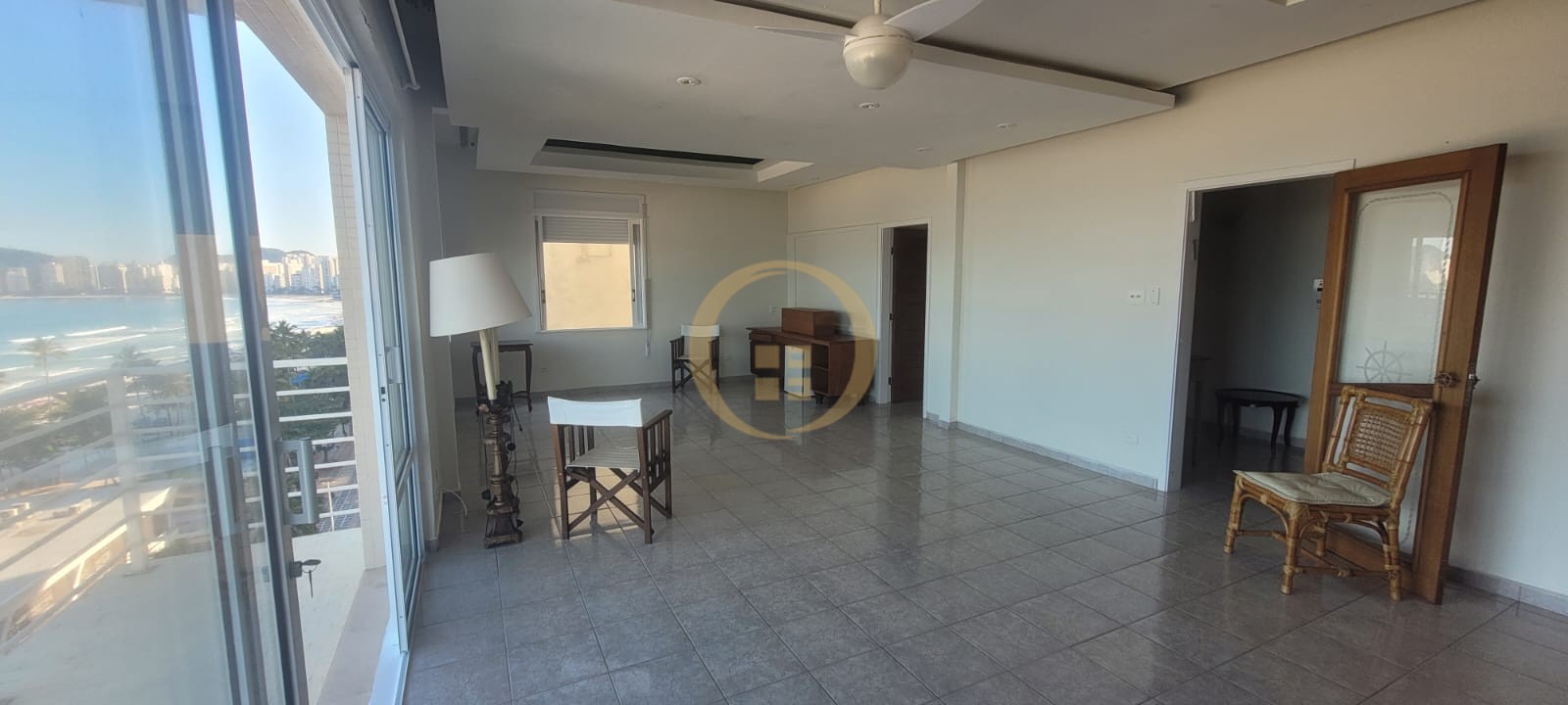 Apartamento Frente ao Mar-3-dormitorios-Pitangueiras