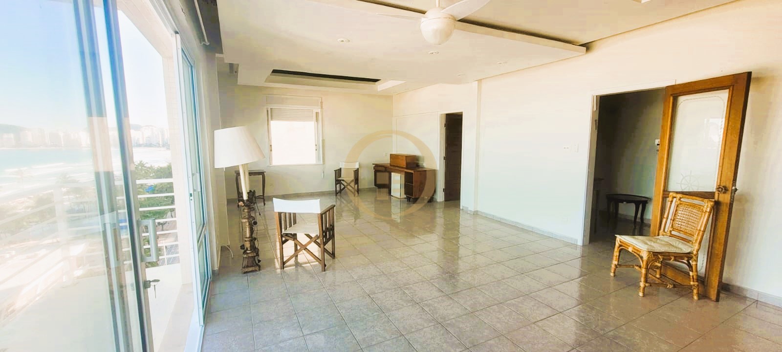Apartamento Frente ao Mar-3-dormitorios-Pitangueiras