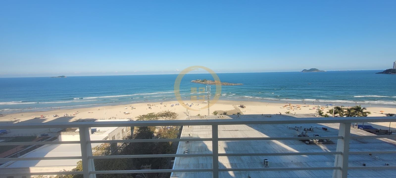 Apartamento Frente ao Mar-3-dormitorios-Pitangueiras