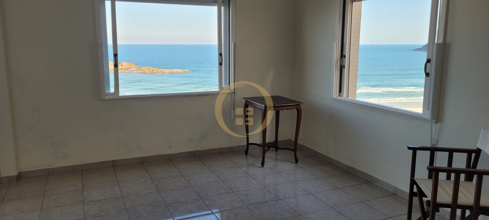 Apartamento Frente ao Mar-3-dormitorios-Pitangueiras