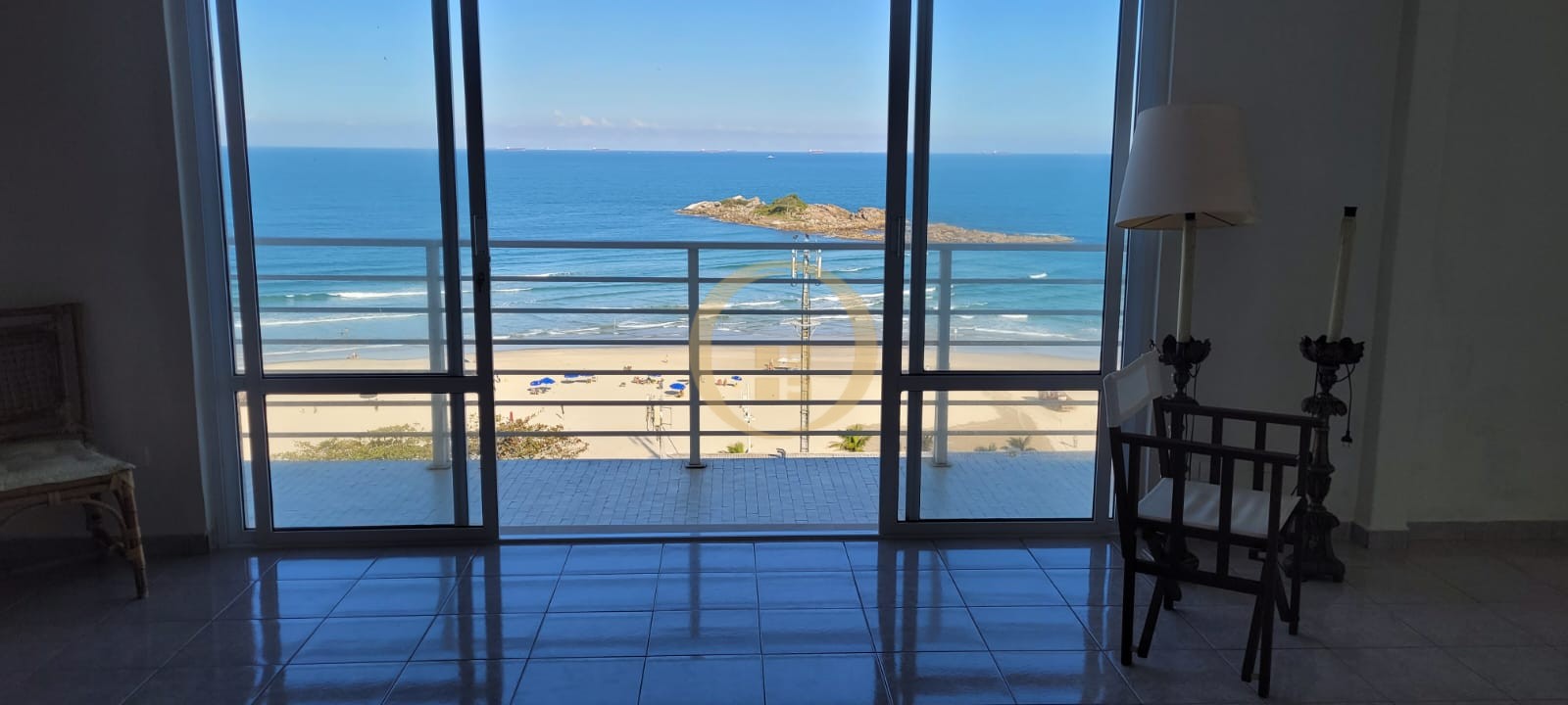 Apartamento Frente ao Mar-3-dormitorios-Pitangueiras