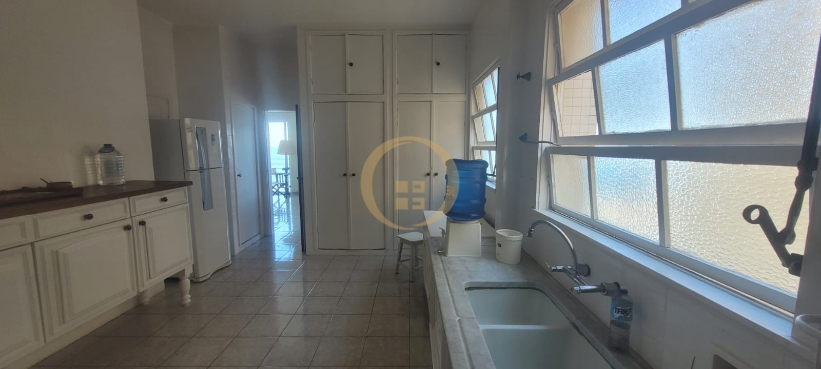 Apartamento Frente ao Mar-3-dormitorios-Pitangueiras