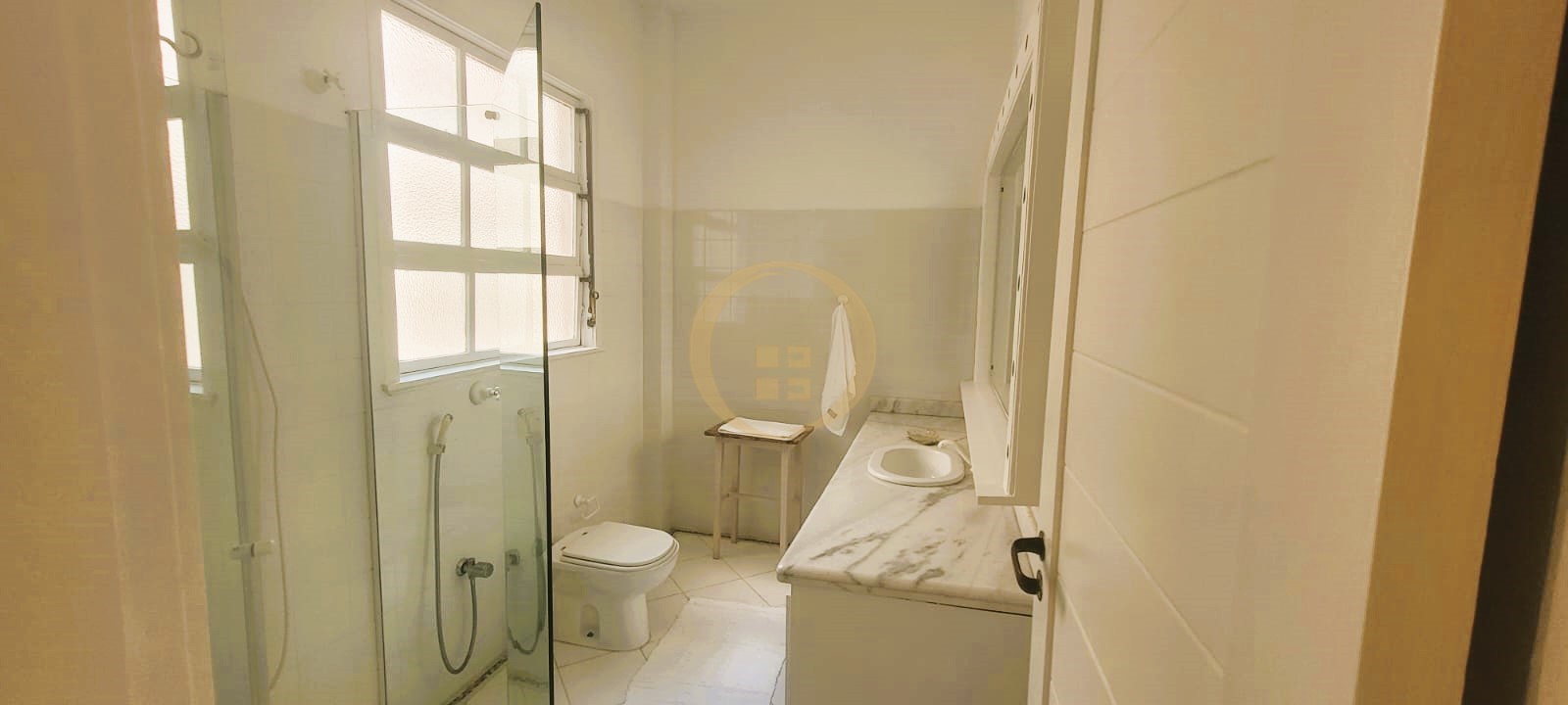 Apartamento Frente ao Mar-3-dormitorios-Pitangueiras