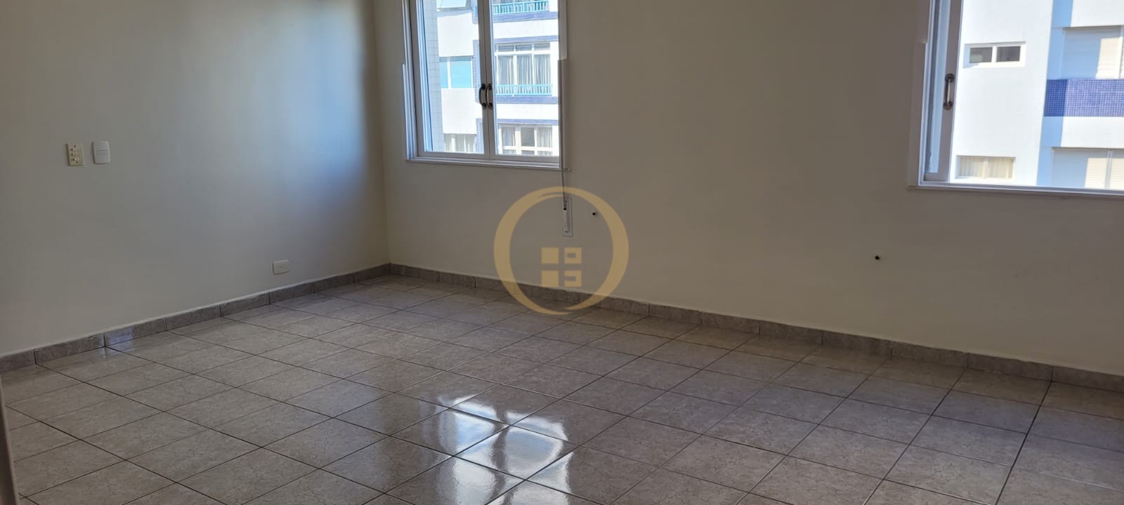 Apartamento Frente ao Mar-3-dormitorios-Pitangueiras