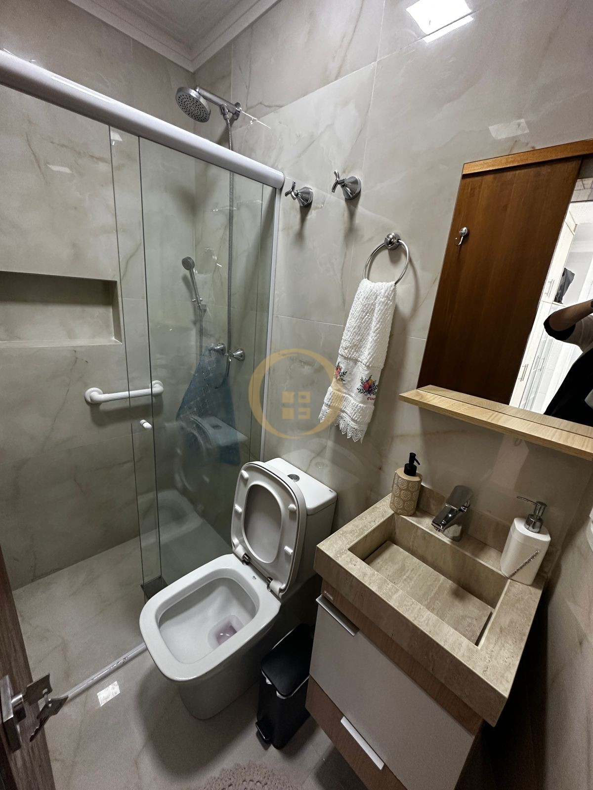 Apartamento Frente ao Mar nas Pitangueiras, Guarujá - SP