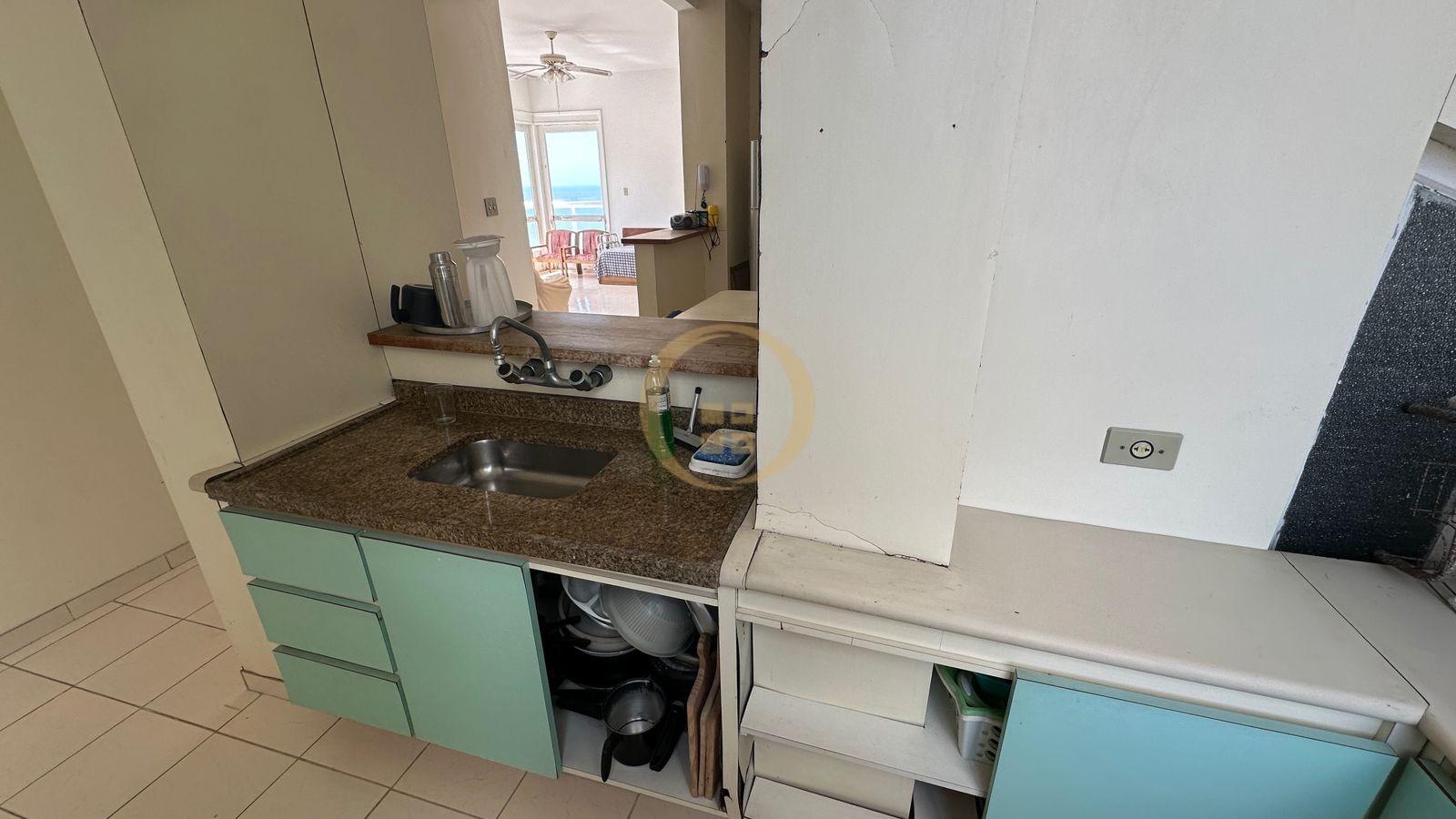 Apartamento Frente ao Mar nas Pitangueiras, Guarujá - SP