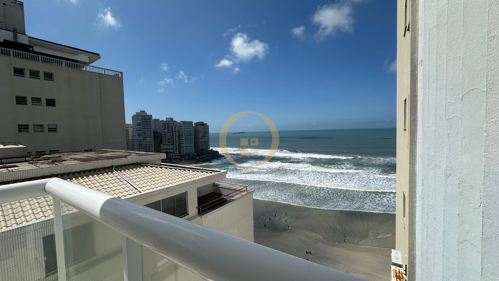 Apartamento Frente ao Mar nas Pitangueiras, Guarujá - SP