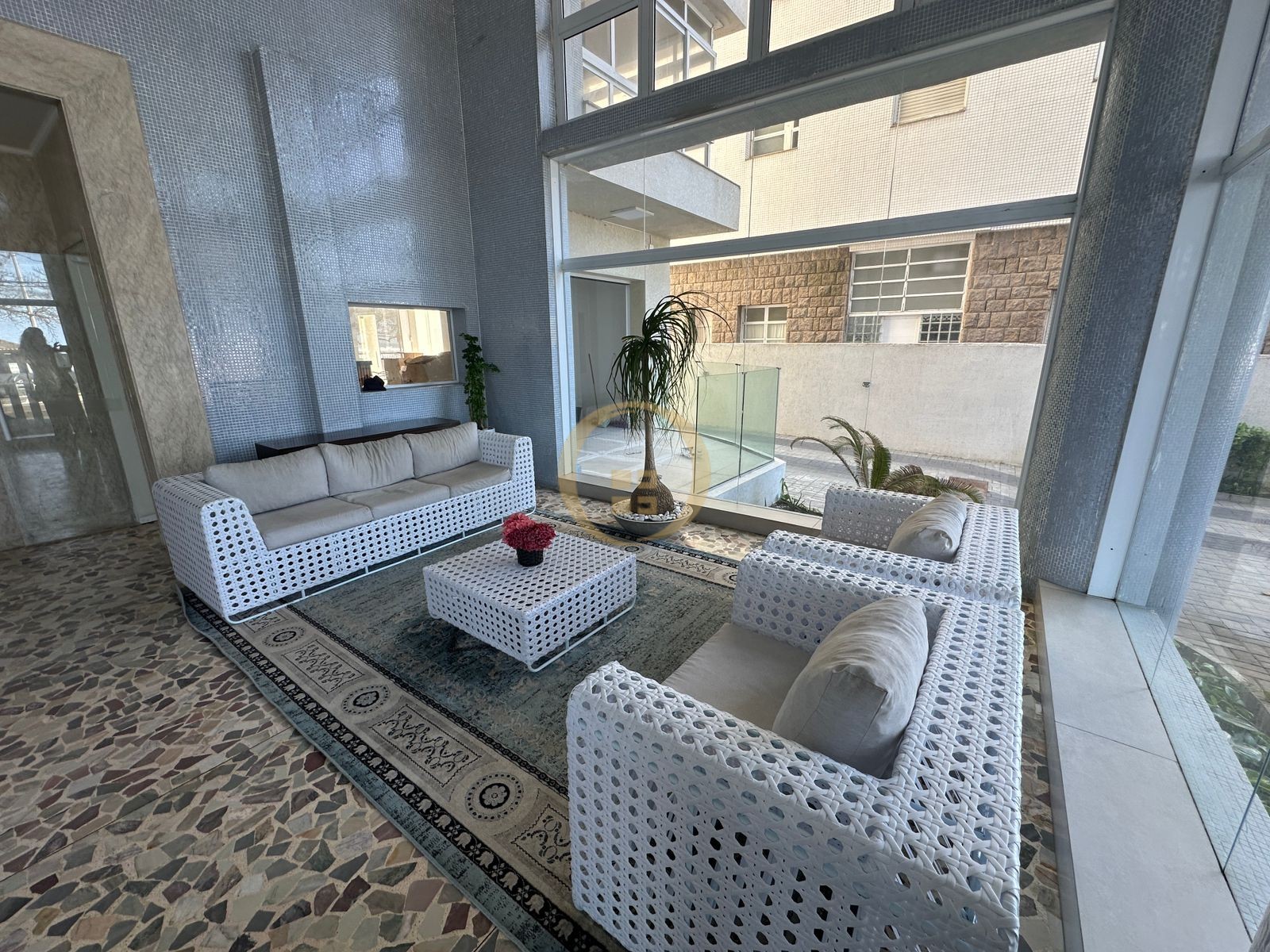 Apartamento Frente ao Mar nas Pitangueiras, Guarujá - SP