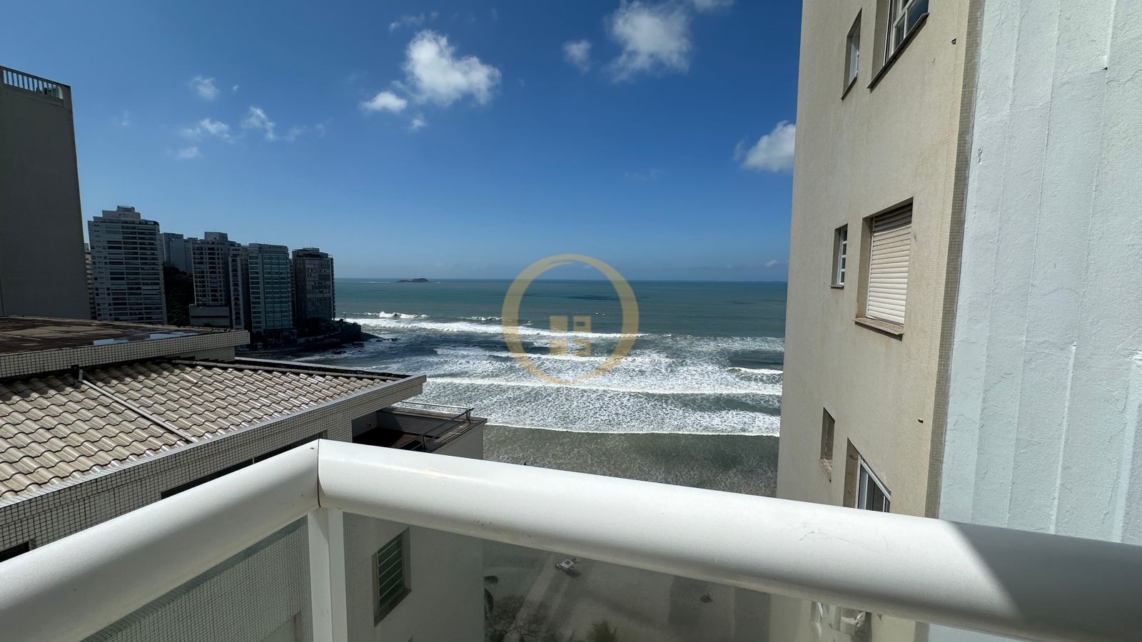 Apartamento Frente ao Mar nas Pitangueiras, Guarujá - SP