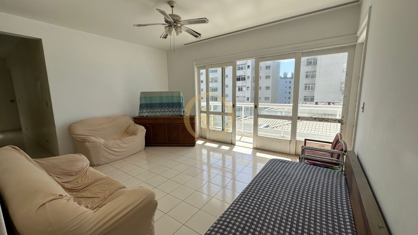 Apartamento Frente ao Mar nas Pitangueiras, Guarujá - SP