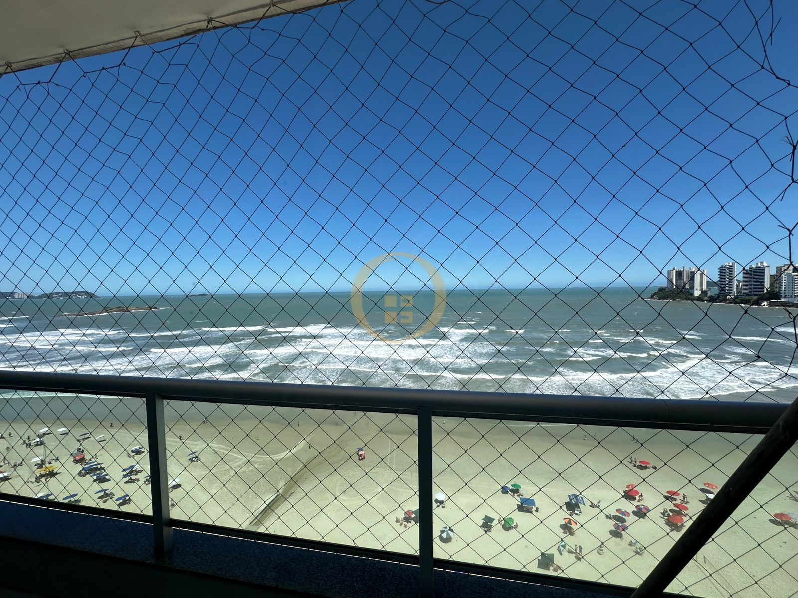 Apartamento Frente ao Mar-3-dormitorios-Pitangueiras