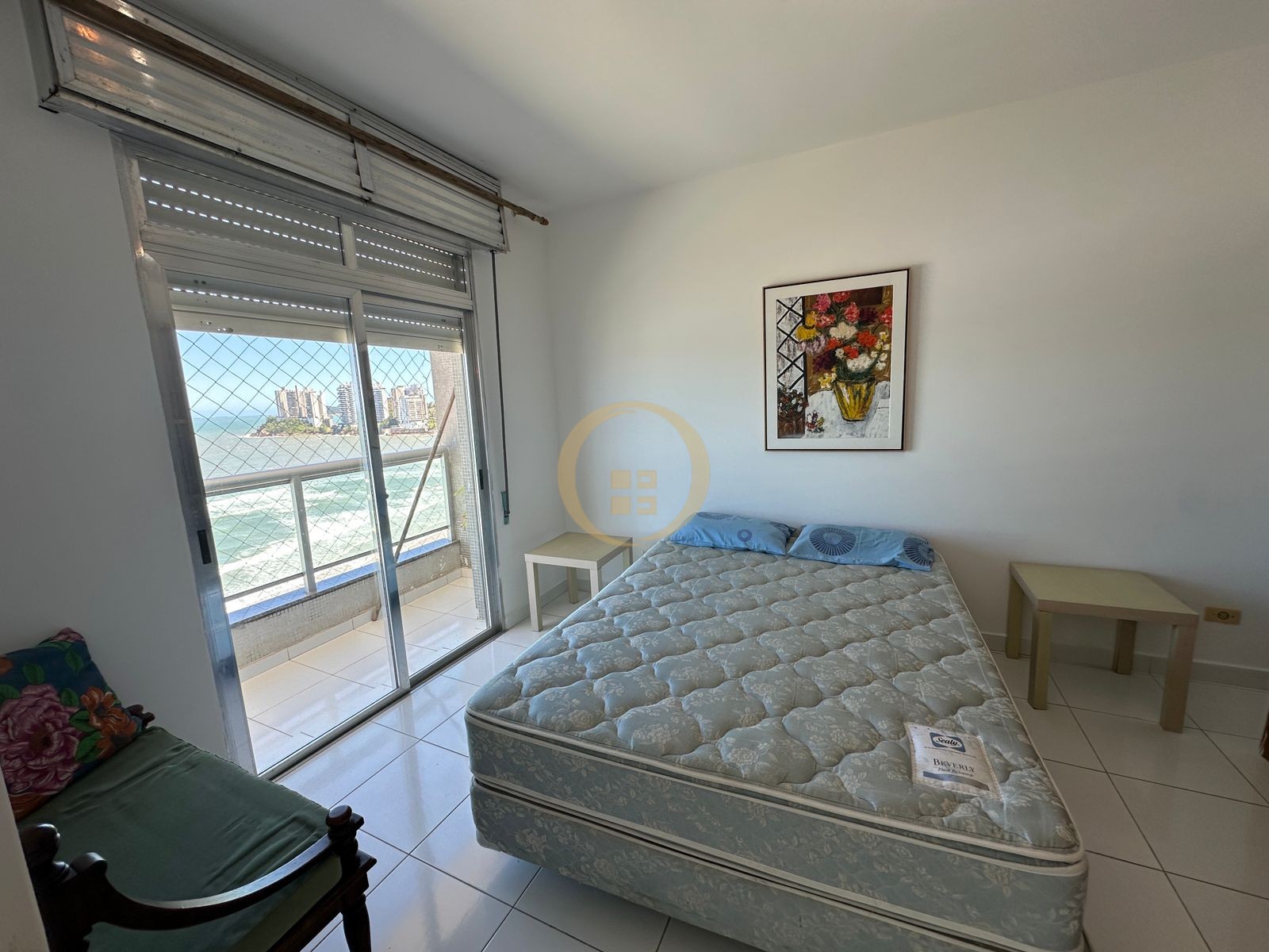 Apartamento Frente ao Mar-3-dormitorios-Pitangueiras