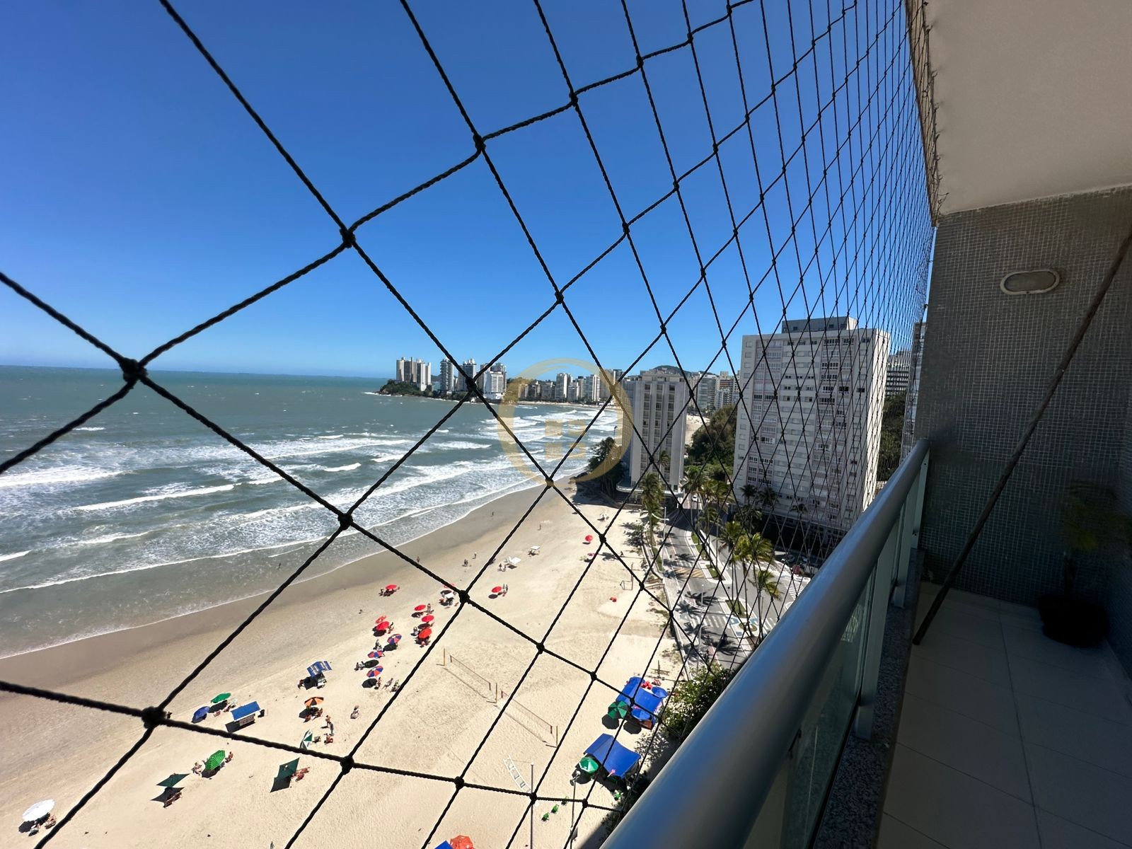 Apartamento Frente ao Mar-3-dormitorios-Pitangueiras