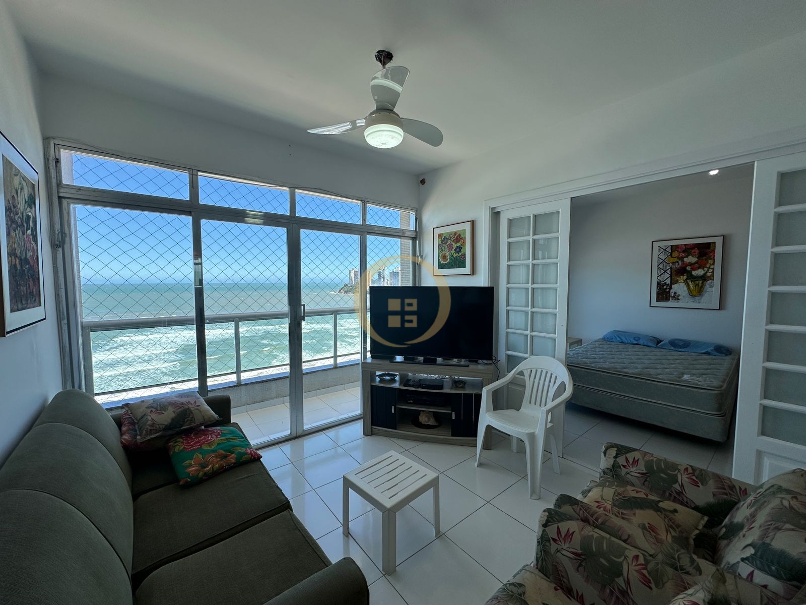 Apartamento Frente ao Mar-3-dormitorios-Pitangueiras